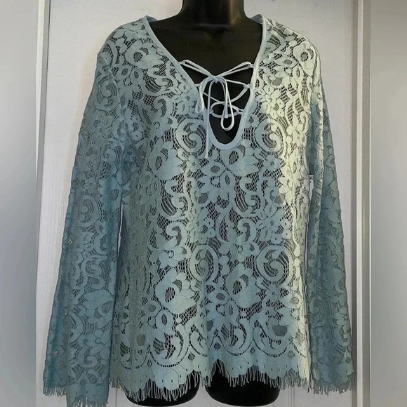 Karen Kane Ice Blue/Teal Lace Up Bracelet Sleeve Top - Picture 1 of 4